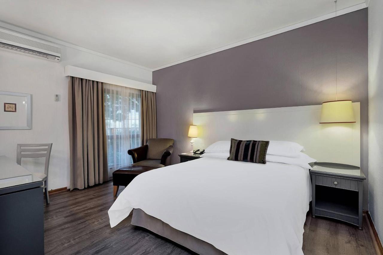 Protea Hotel By Marriott Midrand Εξωτερικό φωτογραφία